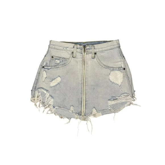 Carmar Women’s Size 26 Waist (Size 4) Light Denim Full Zip Front Mini Skirt - Picture 1 of 3